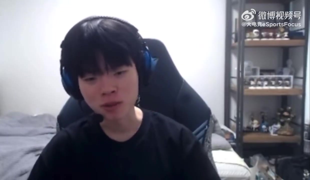 Deft忆往事：哥哥开车出事故，为了跟我借钱从韩国飞到中国找我
